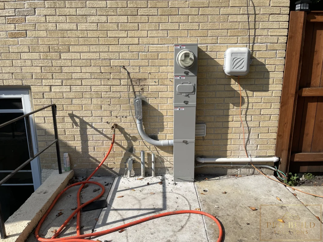 Completed 200-amp underground electrical service upgrade in Wood Dale, IL
